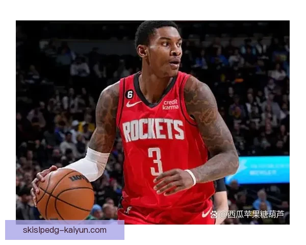 法兰克福防守体系有效应对对手进攻，表现稳健且具备强大竞争力